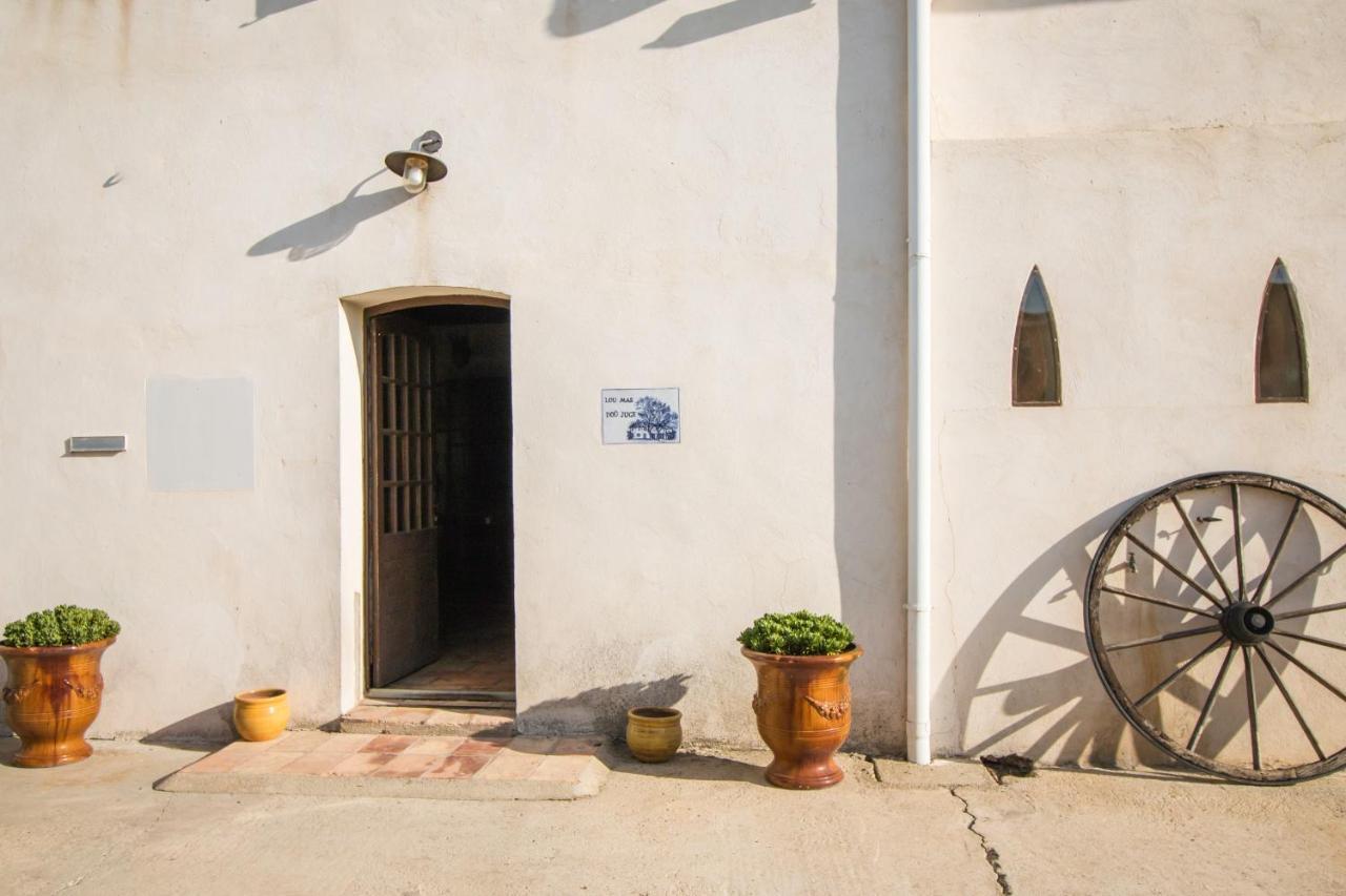Lou Mas Dou Juge Hotel Saintes-Maries-de-la-Mer Exterior photo